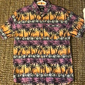 Men’s casual button down